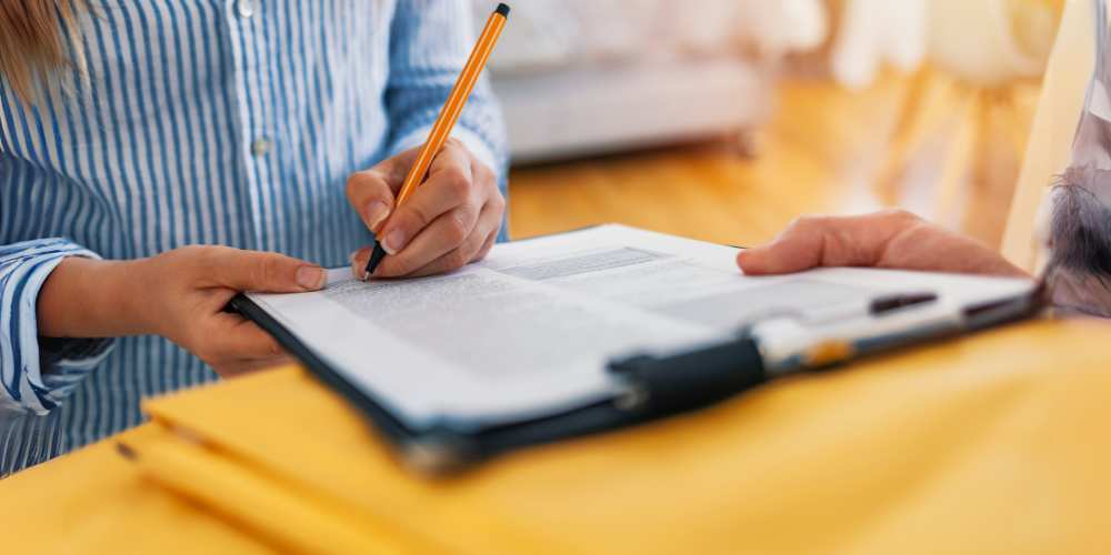 alberlo cimbejelentes kell-e hozzá a tulajdonos engedélye